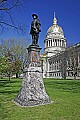 _MG_9690 stonewall statue and capitol dome.jpg